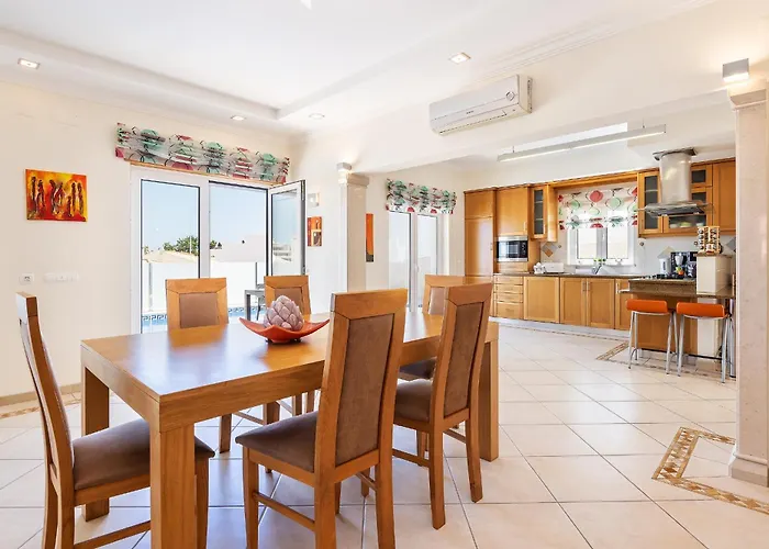 Sunflower By Ocvillas * Албуфейра