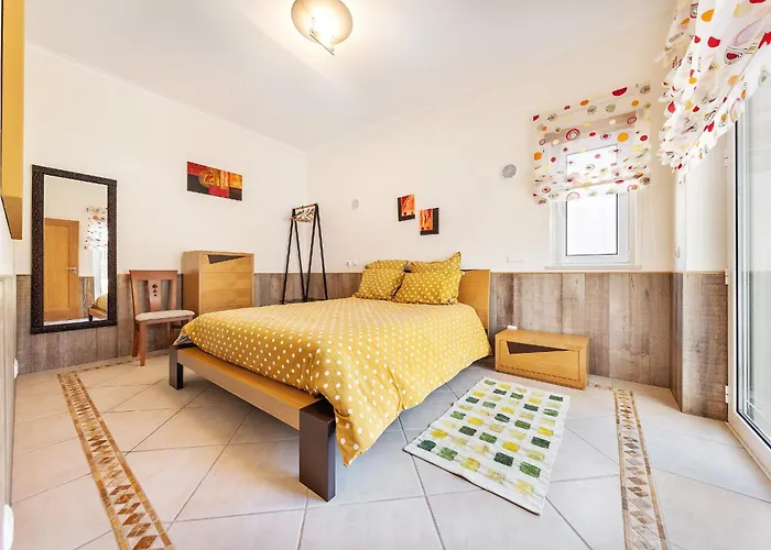 Sunflower By Ocvillas * Albufeira