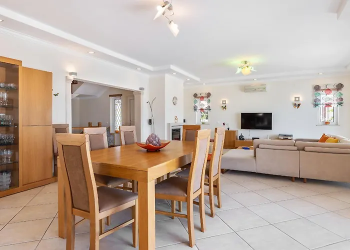 Villa Sunflower By Ocvillas *